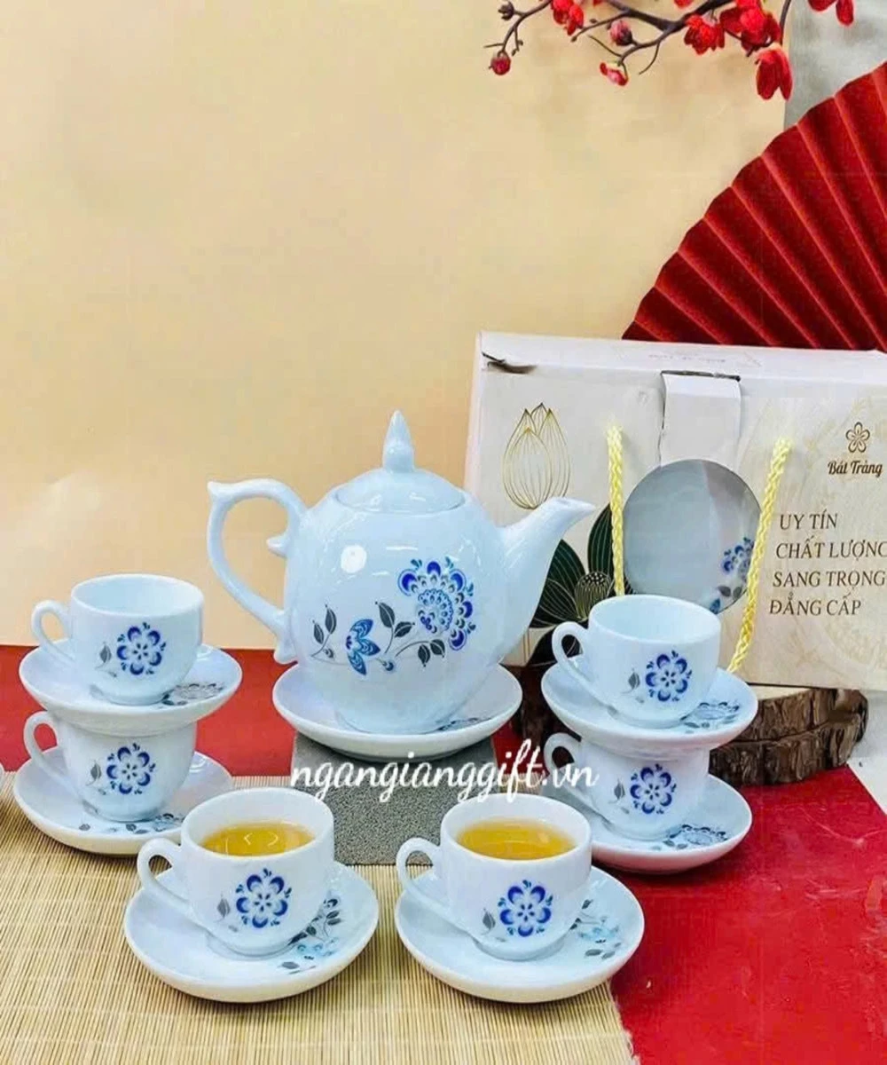 Bộ ấm chén BT13