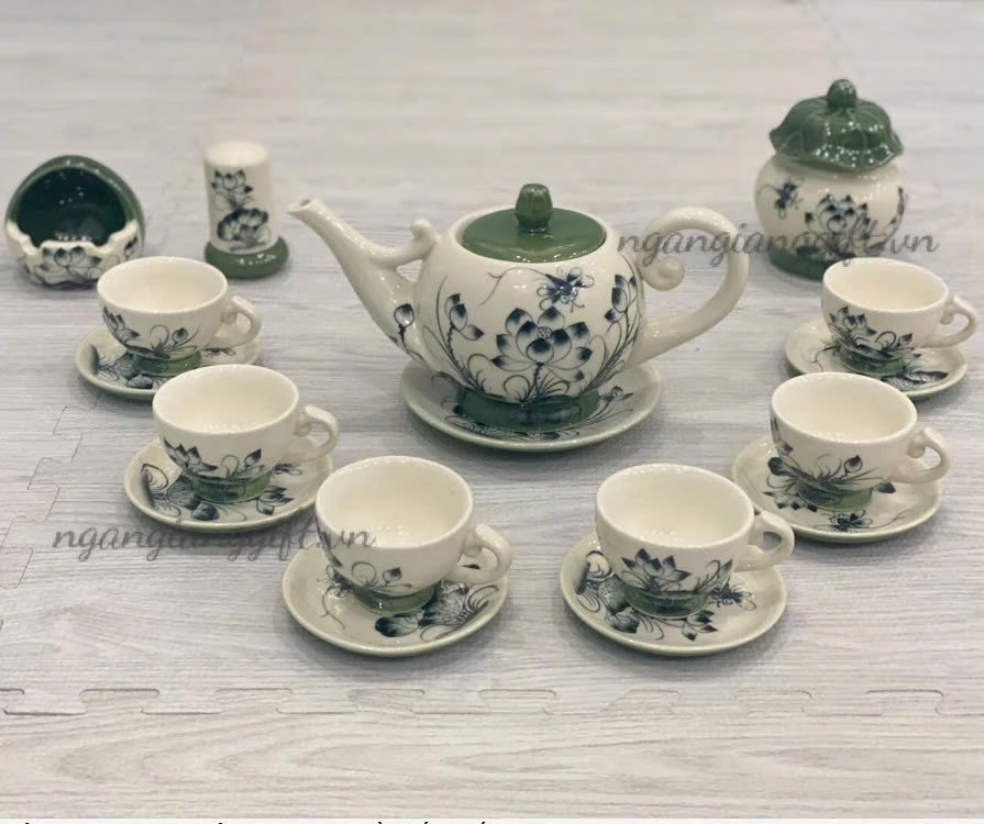 Bộ ấm chén BT16